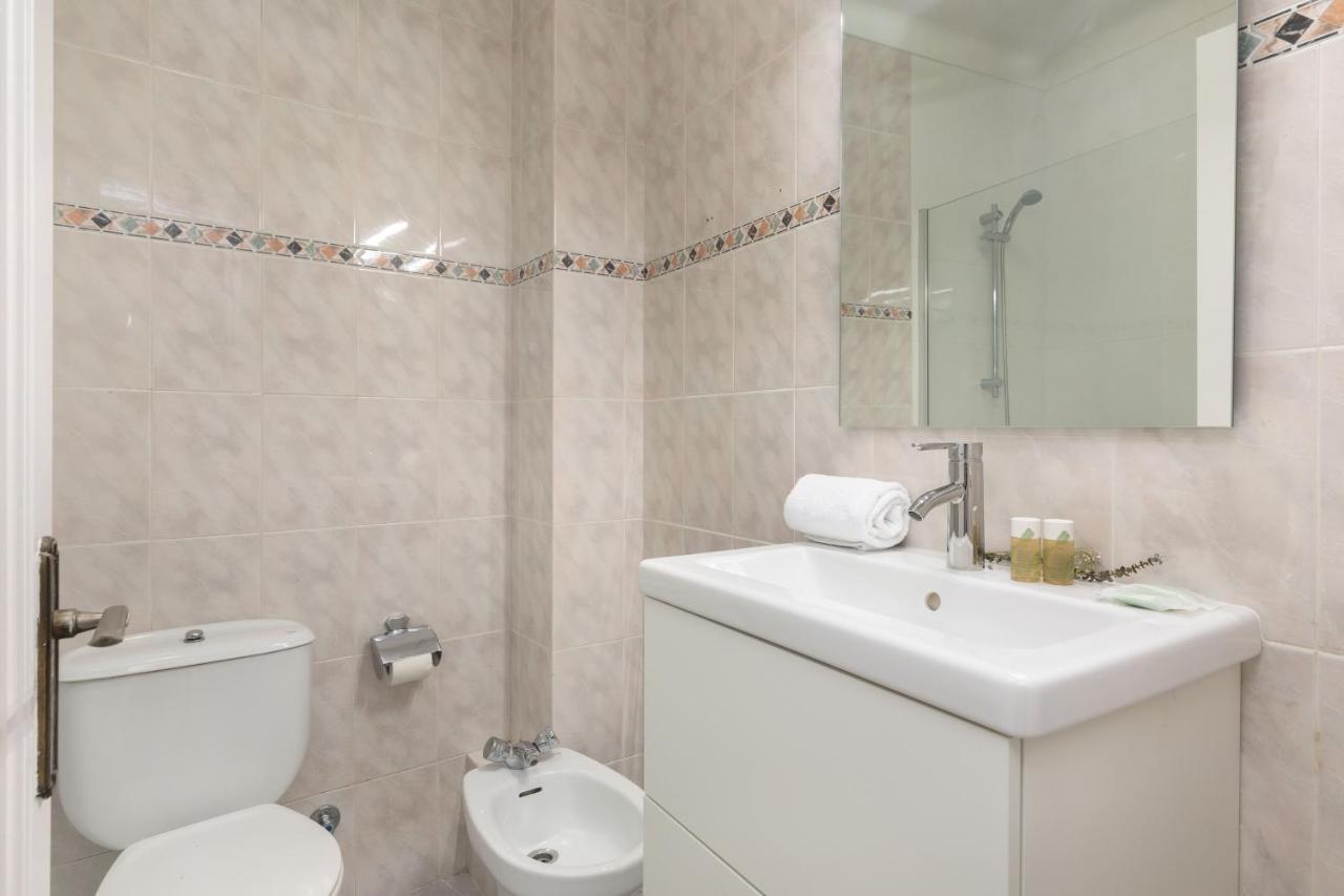 Flateli Cort Reial 10 Apartman Girona Kültér fotó
